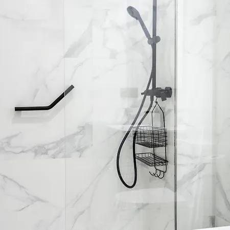 Plaza De Lena Centro Апартаменты *