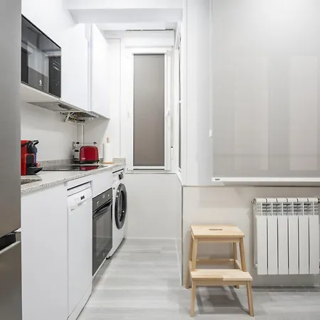 Plaza De Lena Centro * Santender