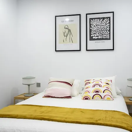 Plaza De Lena Centro * Santander